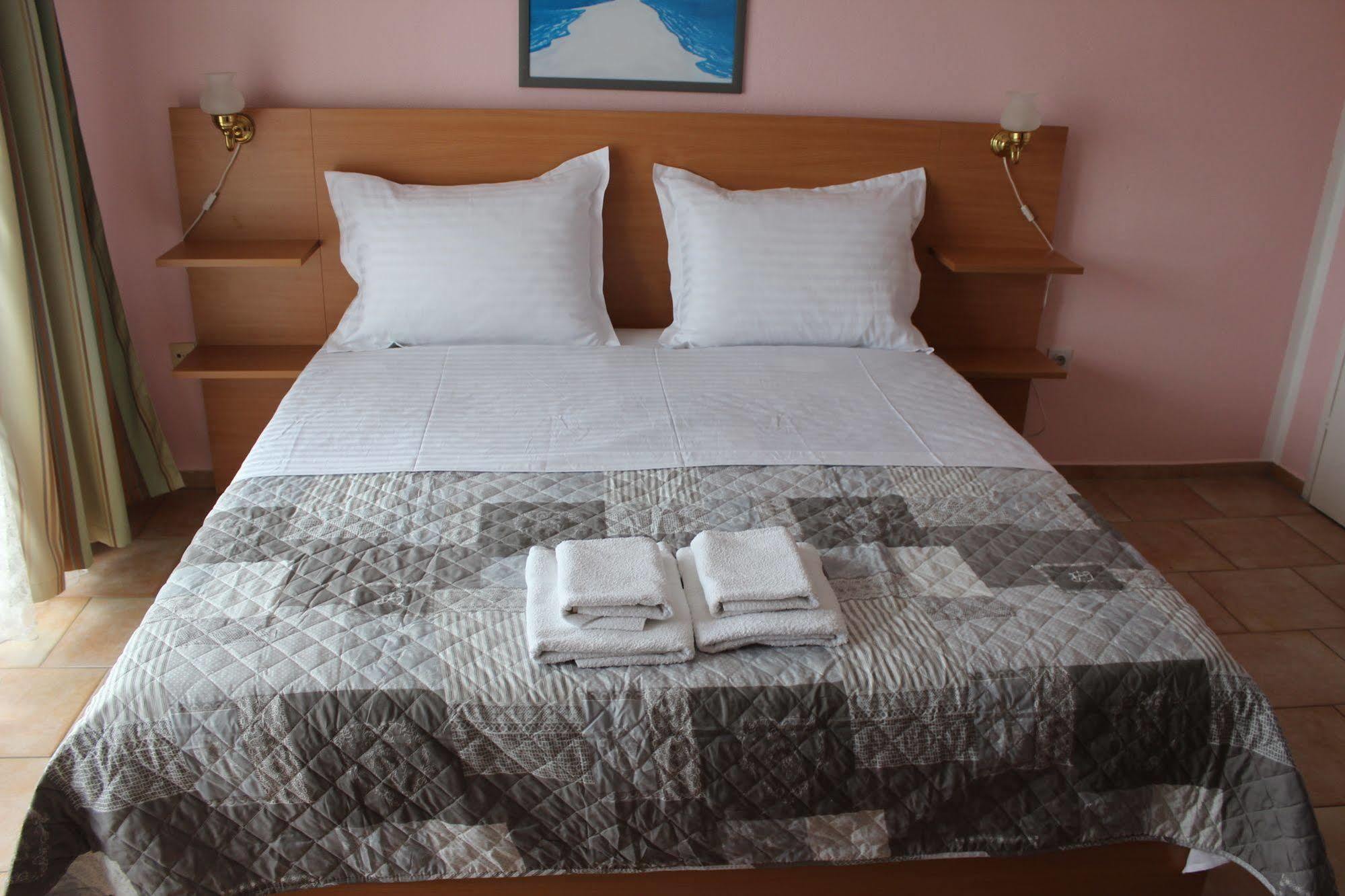 Pansion Begic Hotel โอมิช ภายนอก รูปภาพ